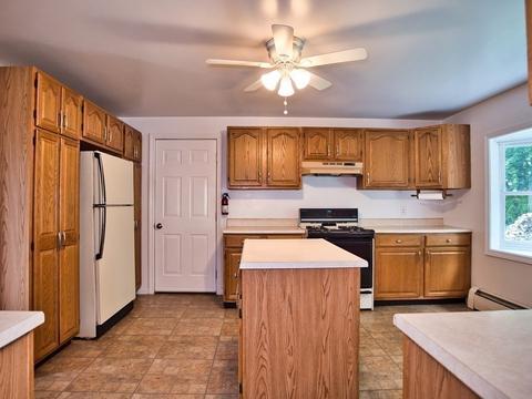 880 Montgomery St, Fall River, MA 02720 photo 8