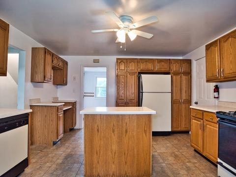 880 Montgomery St, Fall River, MA 02720 photo 5