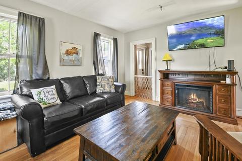 147 Broad St, Killingly, CT 06239 photo 6