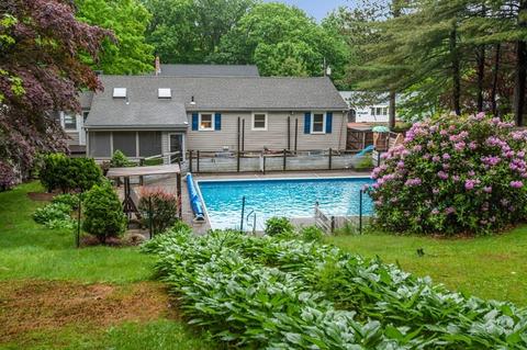 60 Dana Rd, Reading, MA 01867 photo 2