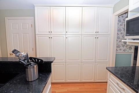42 Gilbert Rd, Needham, MA 02492 photo 6