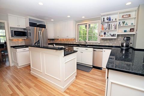42 Gilbert Rd, Needham, MA 02492 photo 5