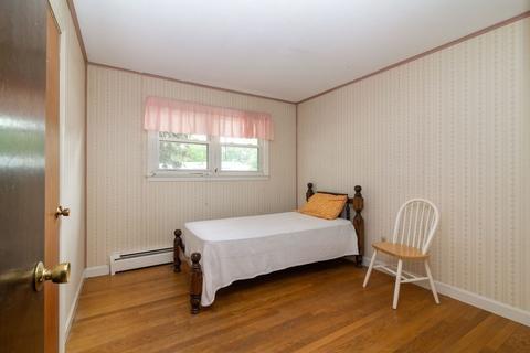 5 Thomas Rd, Lawrence, MA 01843 photo 6