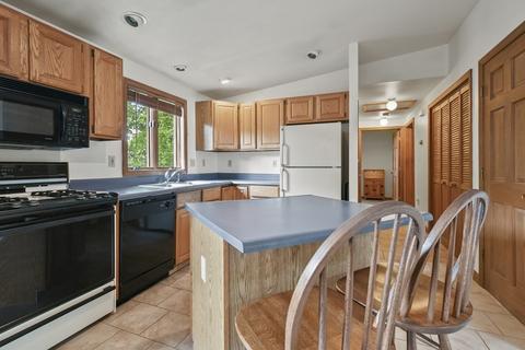26 Gates Rd, Worcester, MA 01603 photo 13