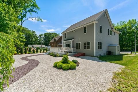 2 Soheili Cir, Worcester, MA 01602 photo 2