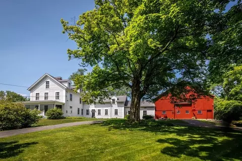 796 Greenwich Rd, Hardwick, MA 01037