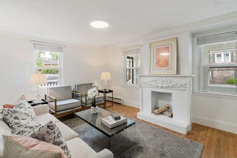 15 Messinger St, Canton, MA 02021 photo 4