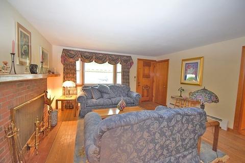 4 Darrell Dr, Randolph, MA 02368 photo 3