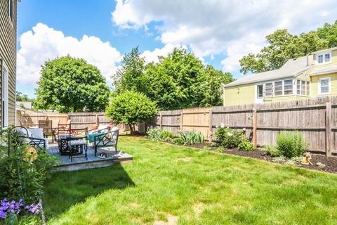 117 Pilgrim Rd, Springfield, MA 01118 photo 33