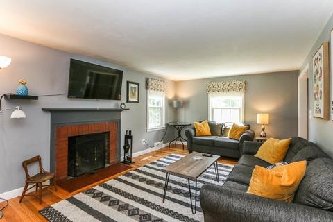117 Pilgrim Rd, Springfield, MA 01118 photo 8