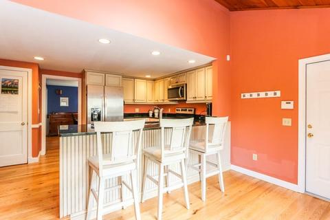 117 Pilgrim Rd, Springfield, MA 01118 photo 5