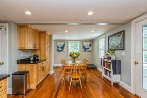 16 Maple St, Hudson, MA 01749 photo 7