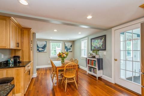 16 Maple St, Hudson, MA 01749 photo 8