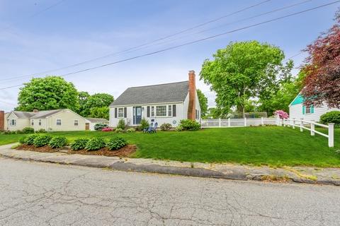 16 Maple St, Hudson, MA 01749 photo 3
