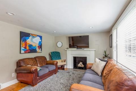 16 Maple St, Hudson, MA 01749 photo 12