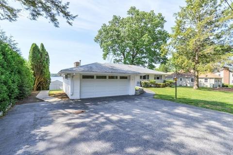 139 S Shore Rd, Webster, MA 01570 photo 4