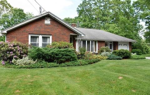 2 Jaybee Ave, Dudley, MA 01571 photo 5