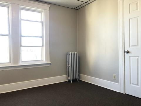 2 Holland Rd, Worcester, MA 01603 photo 26