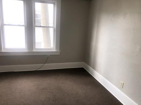 2 Holland Rd, Worcester, MA 01603 photo 18