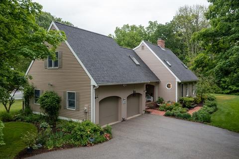 2 Labrador Ln, Hampton, NH 03842 photo 1