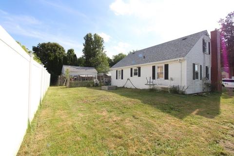 37 Blakely Ct, Fall River, MA 02720 photo 7