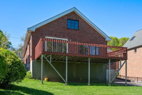 99 Jordan Rd, Brookline, MA 02446 photo 10