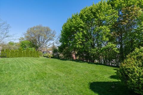 99 Jordan Rd, Brookline, MA 02446 photo 8