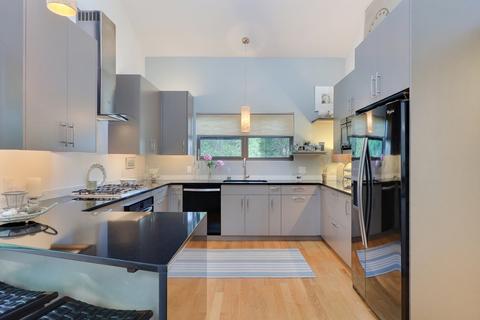 4 Riverview Ave #H, Mashpee, MA 02649 photo 3