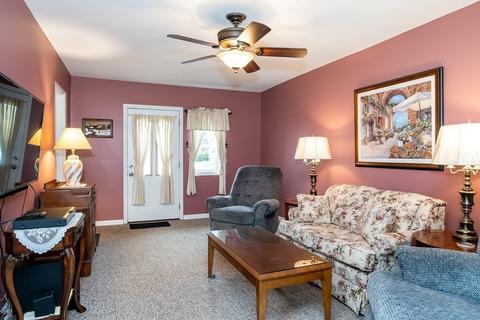39 Acrebrook Dr, Chicopee, MA 01020 photo 5
