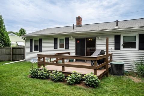 39 Acrebrook Dr, Chicopee, MA 01020 photo 34