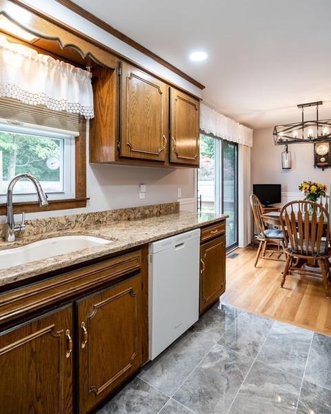 39 Acrebrook Dr, Chicopee, MA 01020 photo 9