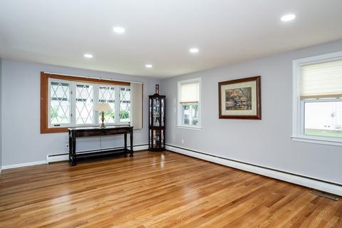 39 Acrebrook Dr, Chicopee, MA 01020 photo 16