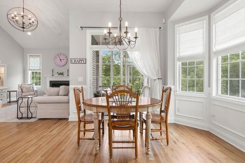 27 Pine Tree Dr, Methuen, MA 01844 photo 4