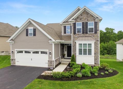 27 Pine Tree Dr, Methuen, MA 01844 photo 1