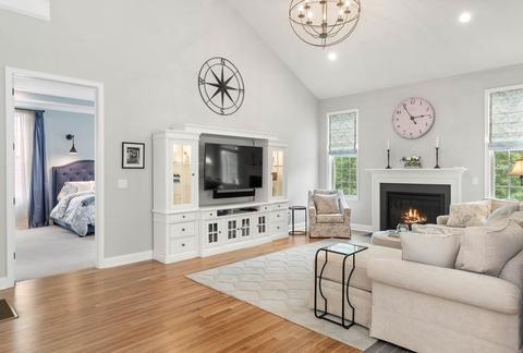 27 Pine Tree Dr, Methuen, MA 01844 photo 7
