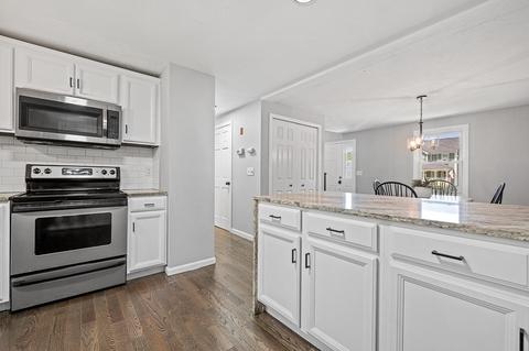65 Brookside Dr, Gardner, MA 01440 photo 4