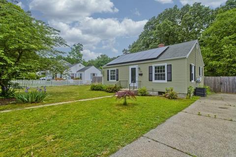 108 Webber St, Springfield, MA 01108 photo 4