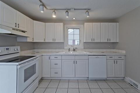 108 Webber St, Springfield, MA 01108 photo 12