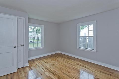 108 Webber St, Springfield, MA 01108 photo 19
