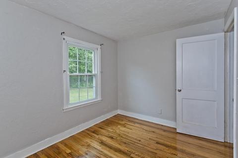 108 Webber St, Springfield, MA 01108 photo 21