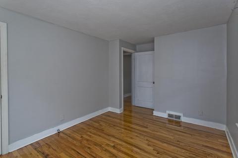 108 Webber St, Springfield, MA 01108 photo 25