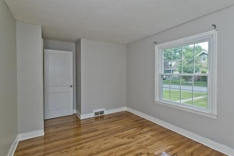 108 Webber St, Springfield, MA 01108 photo 26