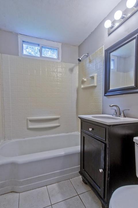 108 Webber St, Springfield, MA 01108 photo 17