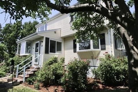 80 Hampton Cir, Hull, MA 02045 photo 5