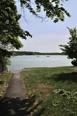 80 Hampton Cir, Hull, MA 02045 photo 2