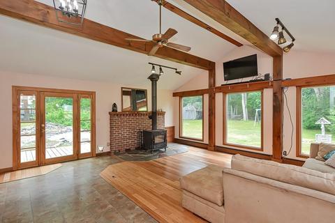 31 Balcom St, Mansfield, MA 02048 photo 3