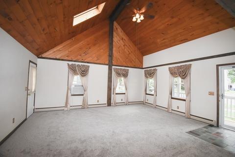 67 Athol St, Springfield, MA 01107 photo 13