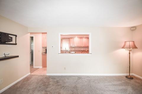 67 Athol St, Springfield, MA 01107 photo 18