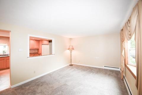 67 Athol St, Springfield, MA 01107 photo 19