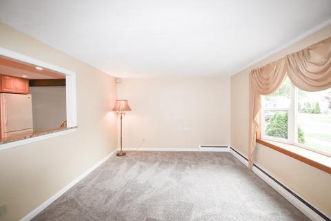 67 Athol St, Springfield, MA 01107 photo 16